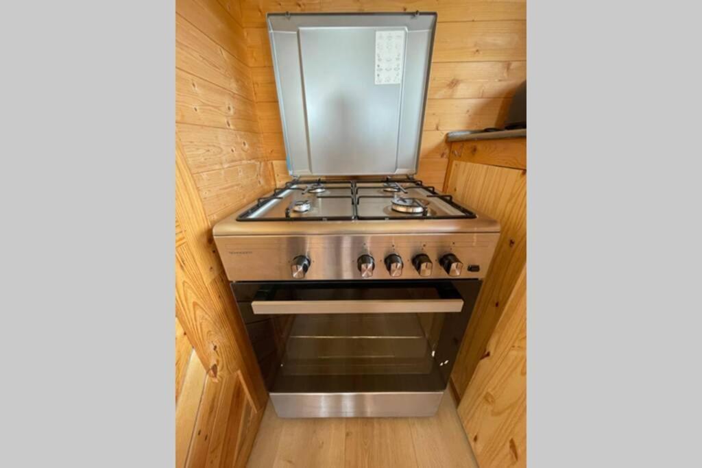 Myinsolite - Tiny-House, Jacuzzi, Brasero, Piscine إج مورت المظهر الخارجي الصورة