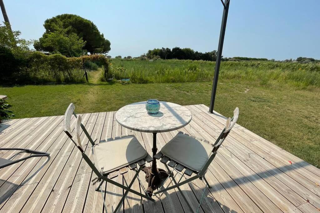 Myinsolite - Tiny-House, Jacuzzi, Brasero, Piscine إج مورت المظهر الخارجي الصورة