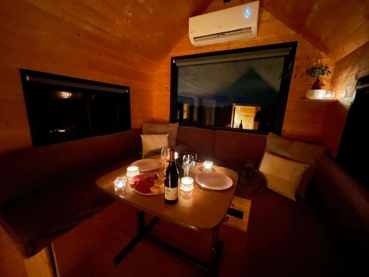 Myinsolite - Tiny-House, Jacuzzi, Brasero, Piscine إج مورت المظهر الخارجي الصورة